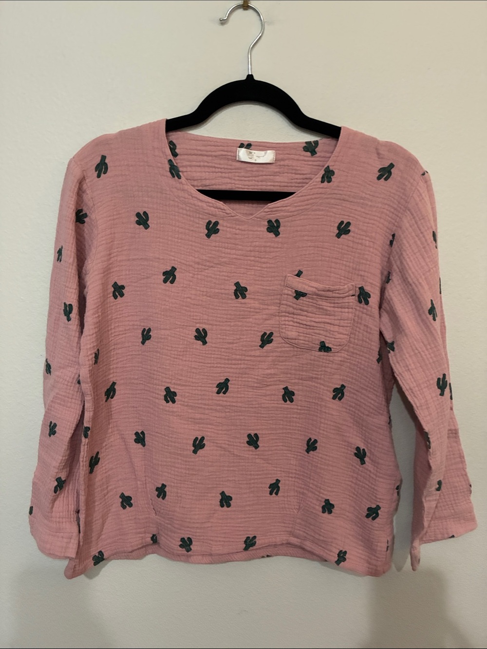 WORW Women’s Pink Cactus-Print Long Sleeve Pocket Tee Nightshirt - Picture 3 of 9